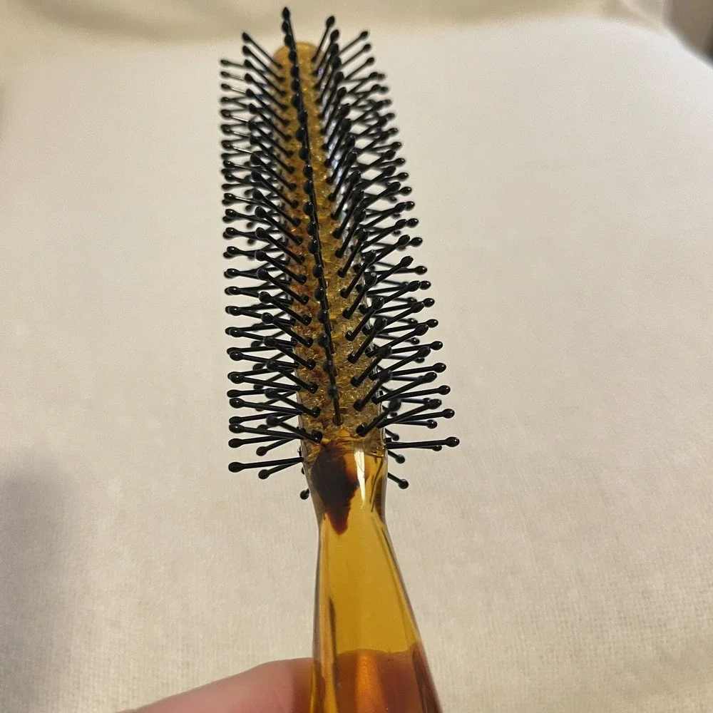Goody Vintage Blow Styling Brush Round Tip Nylon Bristles‎ In Spiral Pattern